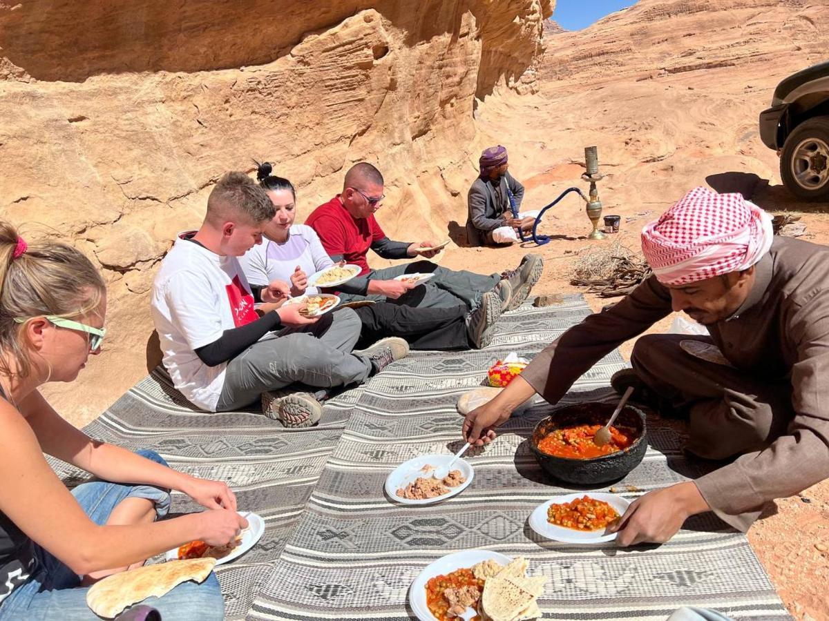 Joy To Wadi Rum Eksteriør bilde
