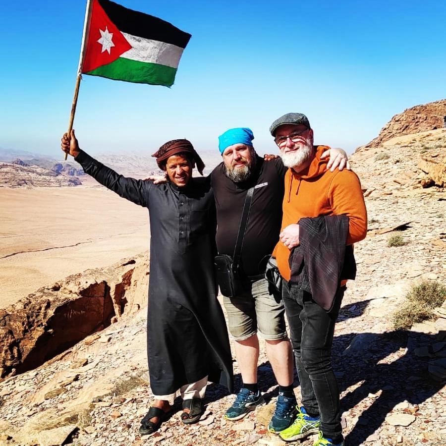 Joy To Wadi Rum Eksteriør bilde
