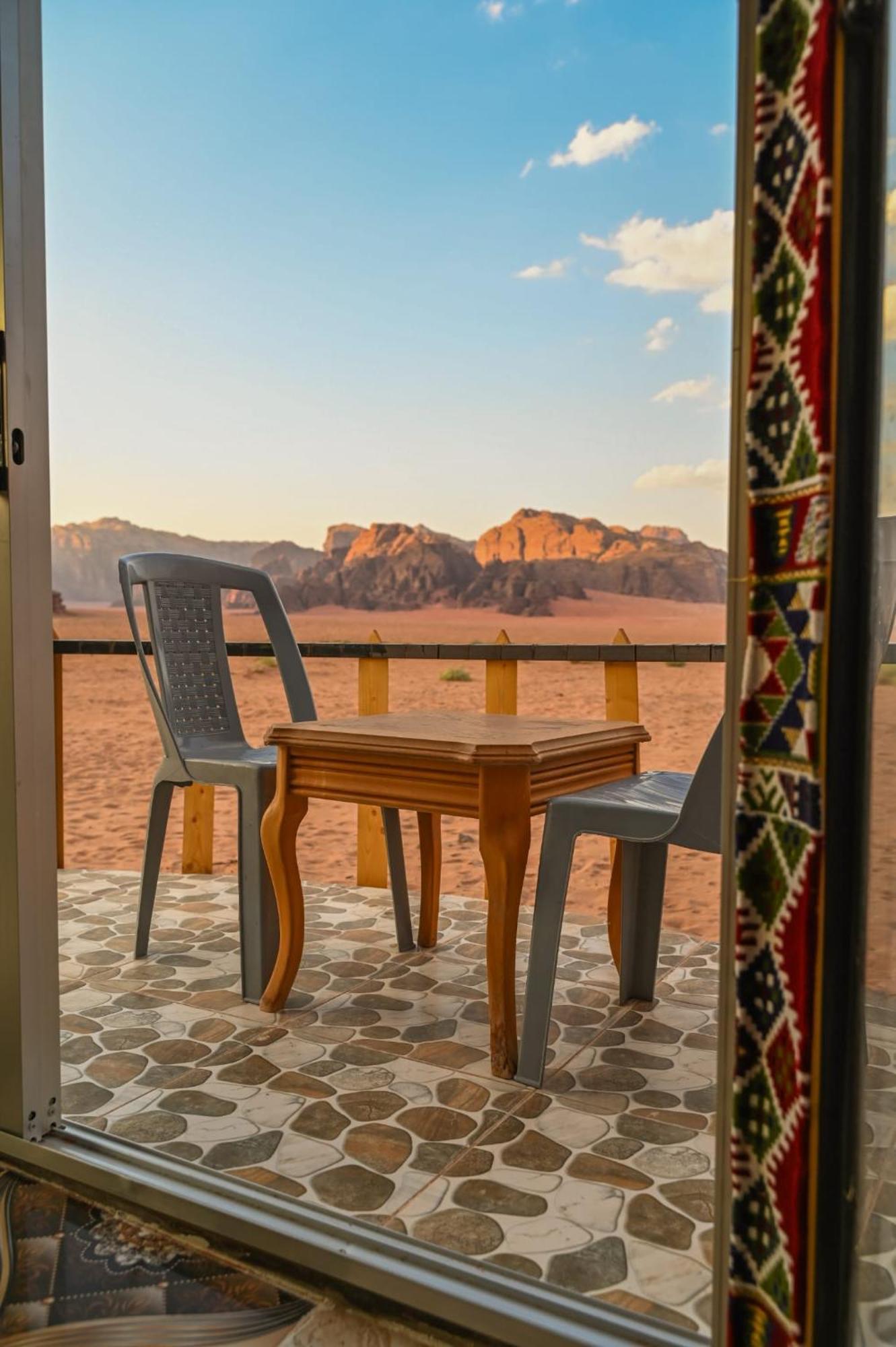 Joy To Wadi Rum Eksteriør bilde